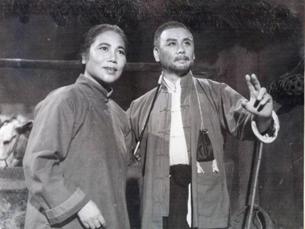 常香玉 卖房卖车捐款4000万 连唱180场 为抗美援朝捐1架战斗机 全网搜