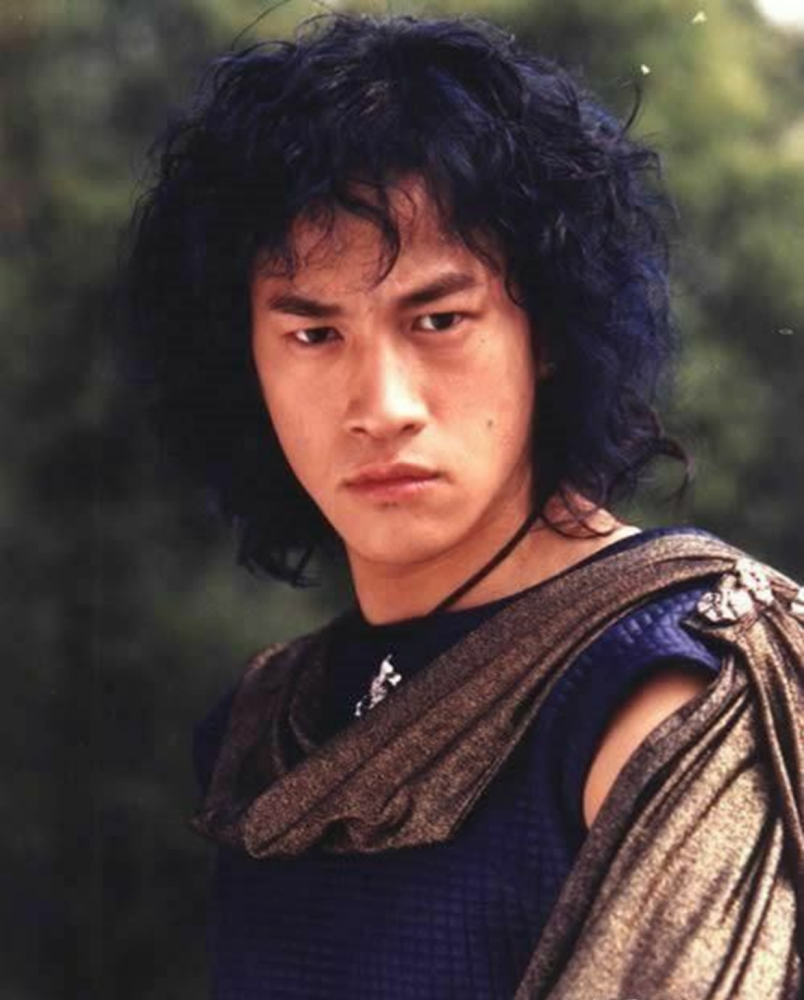 风云雄霸天下开播19年风云二人如今已变那个人却今年离世