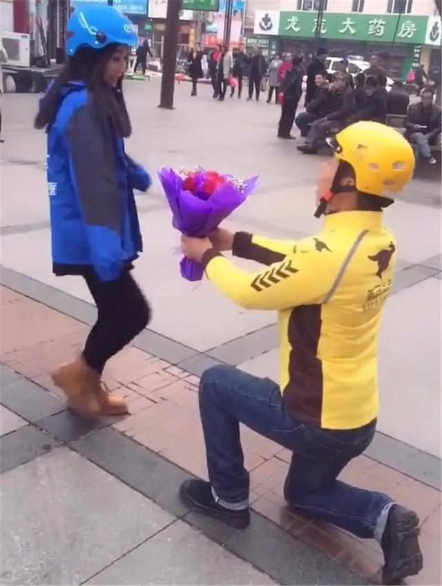 美团饿了么禁止诱导强迫骑手注册个体工商户