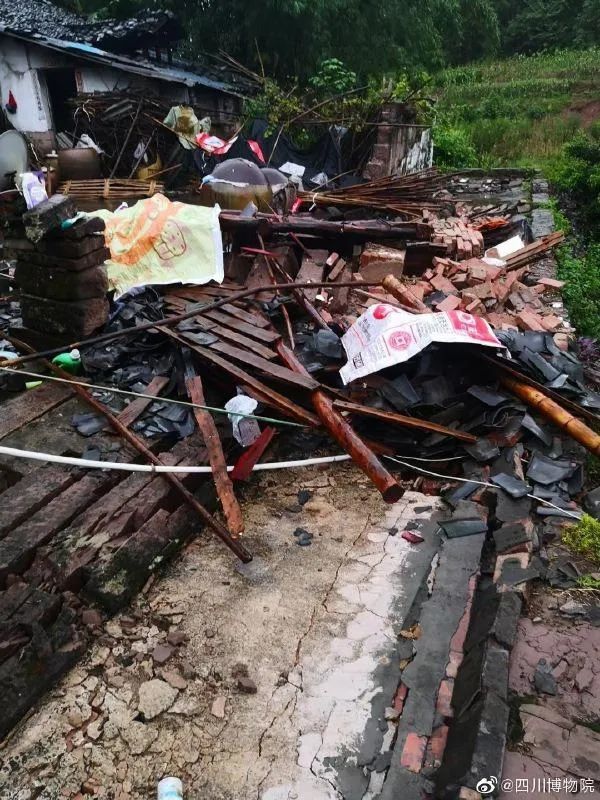 睡梦中被摇醒四川泸州市泸县6级地震 已致3死88伤