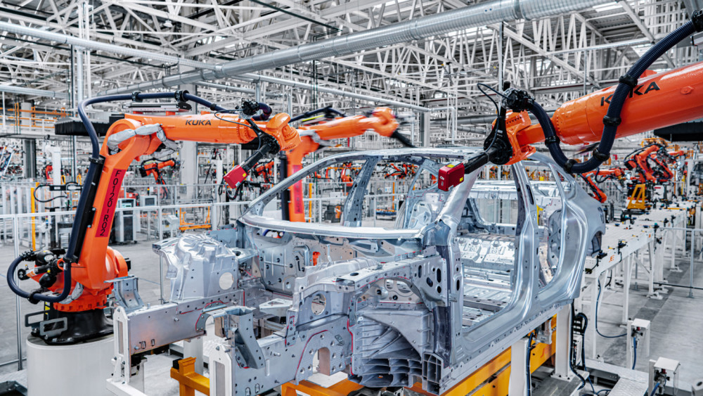 蔚来et7首批全工艺生产线试制车正式下线