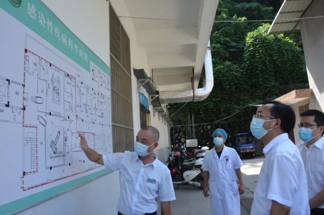 傅藏荣到安溪督导疫情防控工作