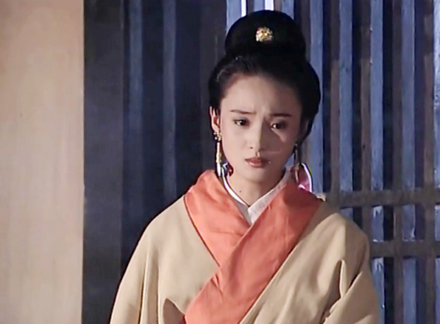 年轻貌美的蒋勤勤在剧中出演了堪称女中豪杰的晋文公的夫人齐姜.