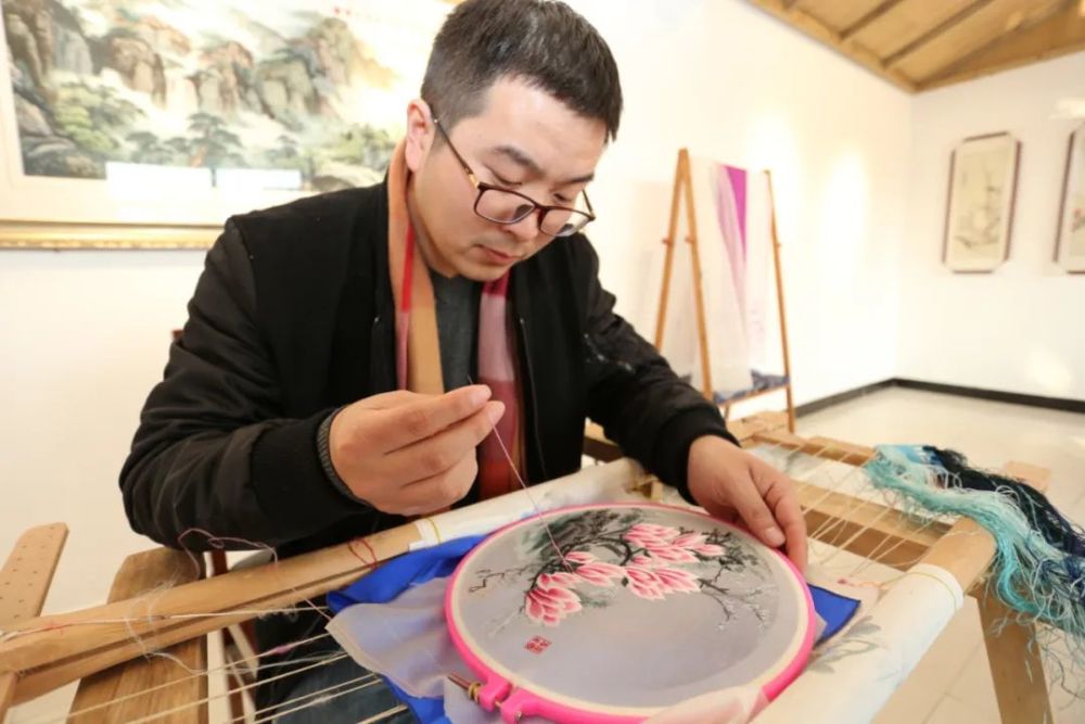 传承为本 创新赋能——听非遗传承人讲述老手艺的新故事