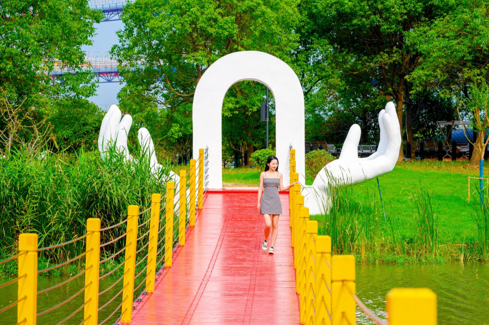 除了以上所提到的打卡地,景区内还有许多网红打卡点,无论是拍照还是