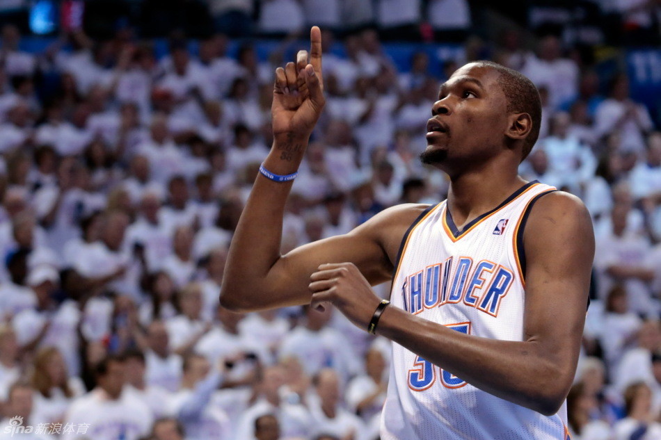nba 理性讨论，杜兰特当年加入勇士到底是对是错，大家怎么看？