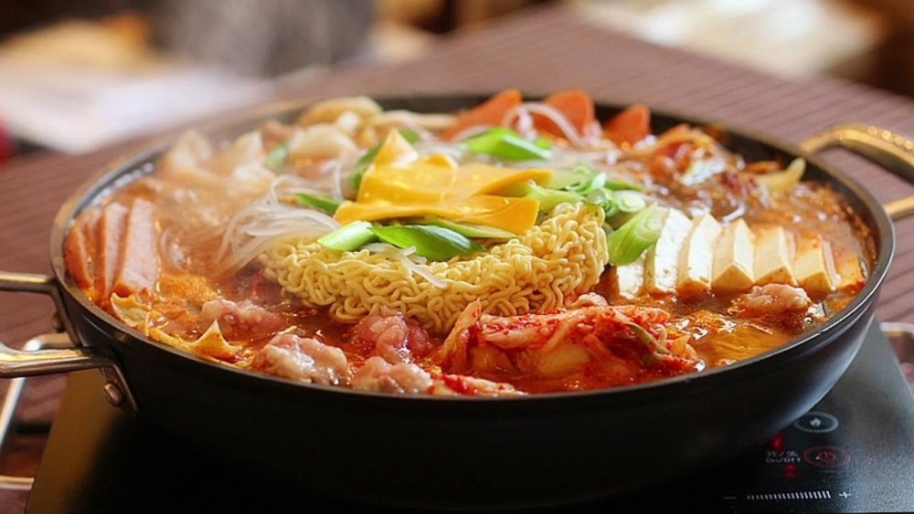 风靡韩国的部队火锅为啥在中国碰壁了网友走错地方了