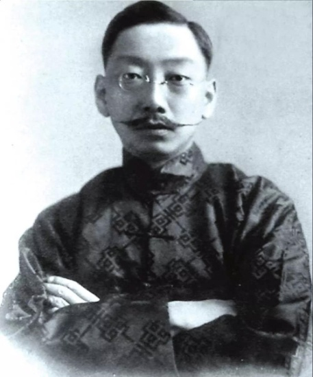 章鸿钊,中国近代地质学奠基人之一,是中国地质科学事业的开拓者.