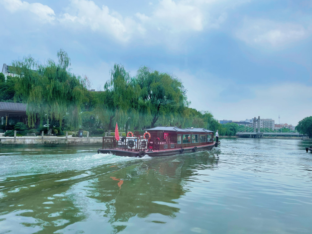 浙江千年古城免费水上巴士,游览京杭大运河,品尝百年老字号美食