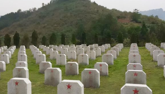 葬在八宝山的英雄,逝世 31年身份无人知晓,曝光后让人叹为观止