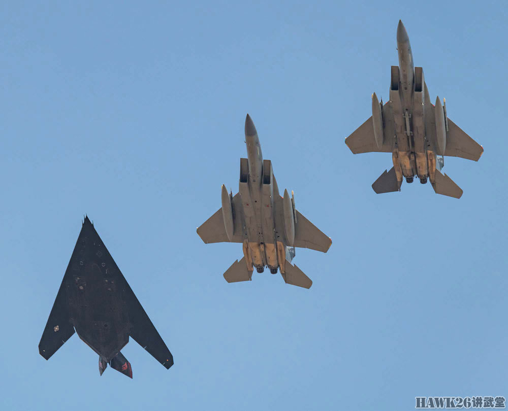 f-117隐形战机神秘亮相 退役13年之后 扮演假想敌与美军进行对抗