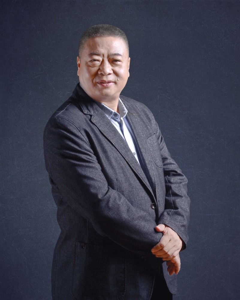 越经典 越治愈—男低音歌唱家罗洪黑胶大碟《故乡的云》首发_腾讯新闻