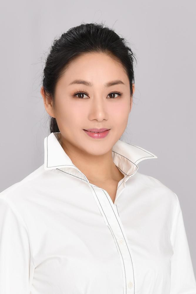 一起讲好湾区故事,让粤剧融入当下生活曾小敏"湾众一心,罩靓未来!