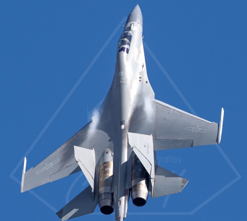 并最终以此为基础衍生了国产歼-11系列战斗机