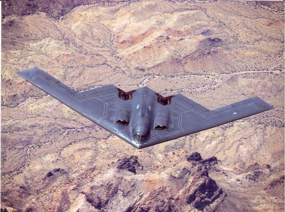 亏大了b2轰炸机冲出跑道24亿美元一架美军拒绝公布损失