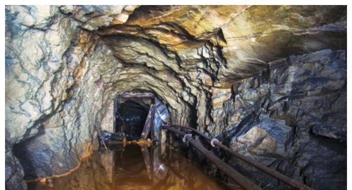 中国发现一座金矿,矿脉长达500里,引来各国竞相争抢