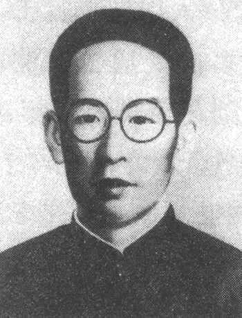 1955年,泰安人民政府把远静沧烈士迁葬于松柏环抱的泰安革命烈士陵园.