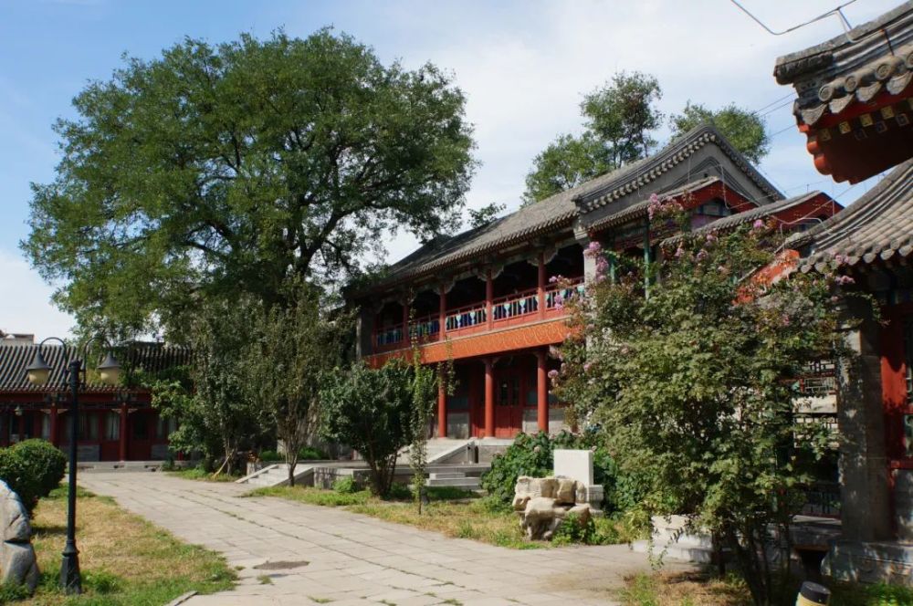 马来西亚籍华人廖宗明先生向北大捐款100万元人民币,用于整修承泽园古