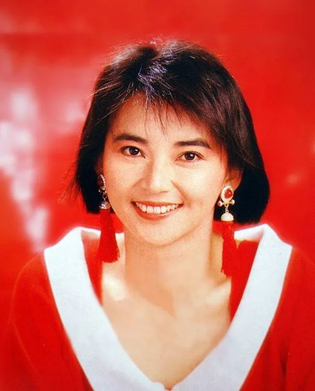 她曾与林凤娇,林青霞,胡冠珍,胡茵梦齐名,并称"双林三胡".