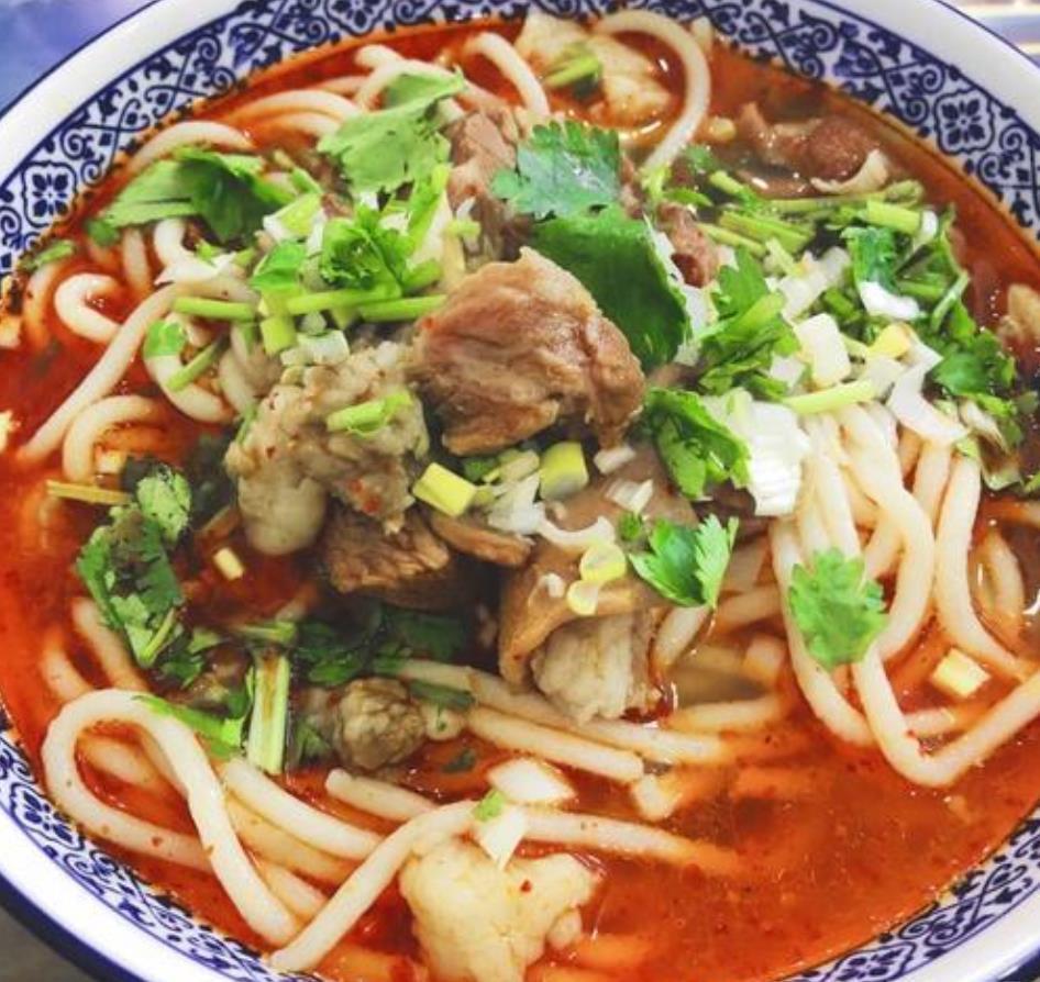 不腥不臊的陕北羊肉面是如何做出来的?_腾讯新闻