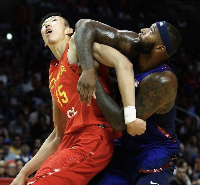小加索尔 湖人不签约，王哲林又无缘NBA，为何CBA第一中锋打不了NBA？