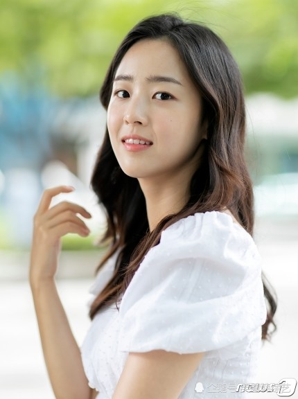 《顶楼》崔艺彬"感谢金素妍的关照,我学到了很多"