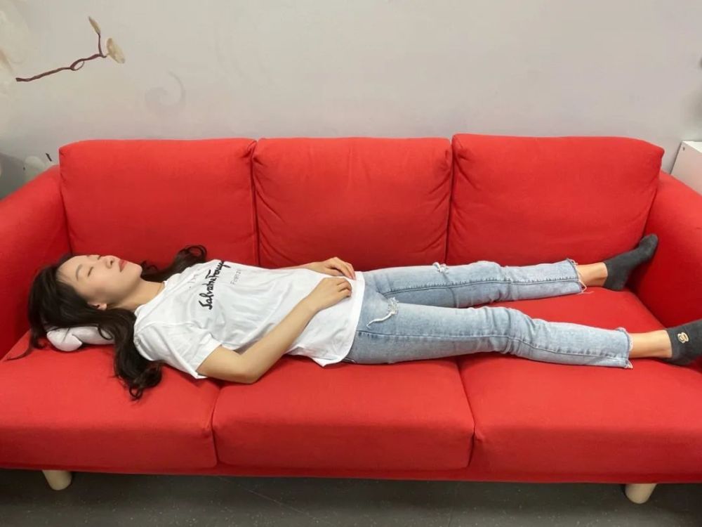 醉酒后一个错误睡姿可能导致窒息死亡