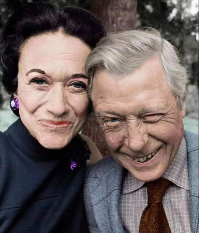 痴情国王爱德华八世42岁为爱舍弃江山辛普森夫人对他是真爱吗