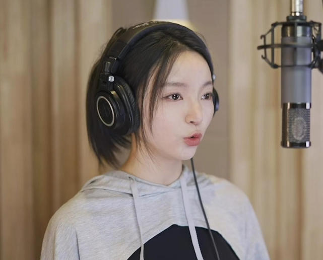 网红小潘潘再唱女驸马风格大变发道歉声明承认没忍住想哭