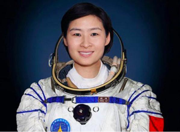 神舟十三号有女航天员,女航天员返回地球禁止生育?刘洋打破谣言