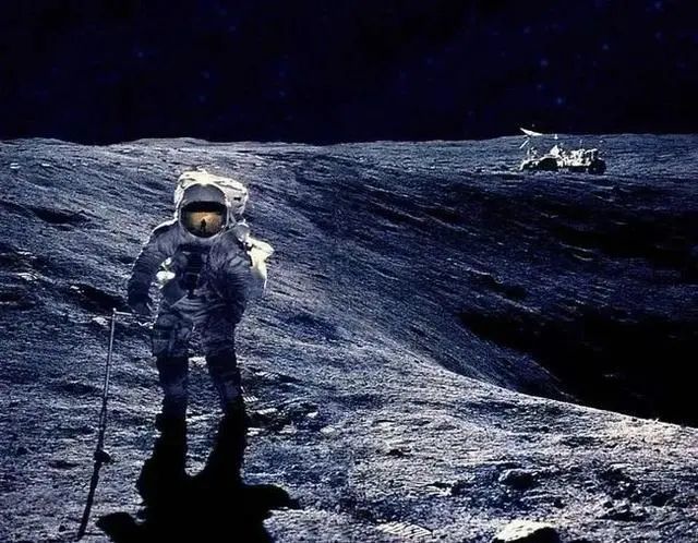 这是第一个进入月球的人造卫星,但是美国人才是第一个登上月球的人