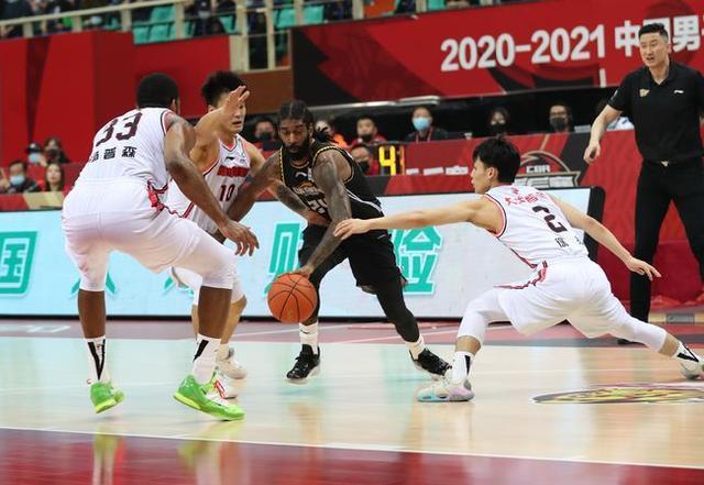 辽篮 官宣离队！梅奥远赴俄罗斯，辽篮选援考察NBA锋线，实力超威姆斯
