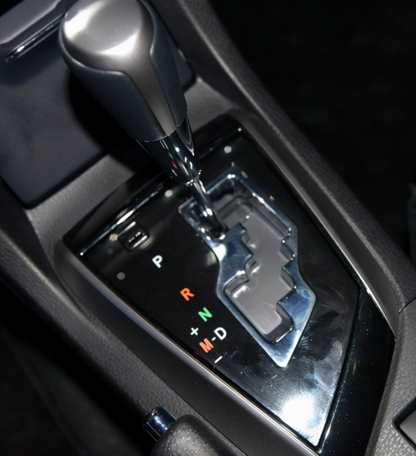 7种不同的变速器档杆开过5款的算是老司机