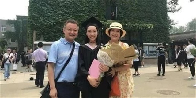 欧阳奋强 红楼梦的 宝二爷 23岁爆红时结婚 一生只爱一人 全网搜