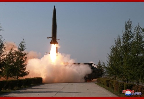 朝鲜发射导弹回应美制裁，专家分析朝美新一轮对抗是否会升级艾斯英语听力解锁密码