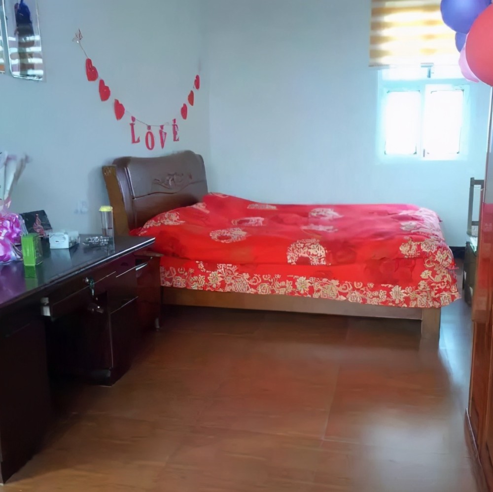 农村自建房婚房!布置让我很满意,婆婆买的床非常结实_腾讯新闻