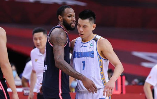 林书豪 CBA外援工资翻倍，莫泰留心眼随时回来，林书豪要400万把他当巨星