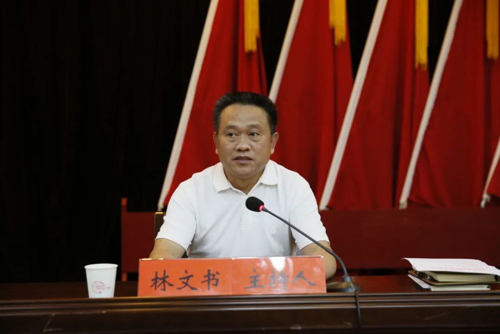 李安辉主要从事民族理论与政策,散杂居民族问题,民族宗教学的教学研究