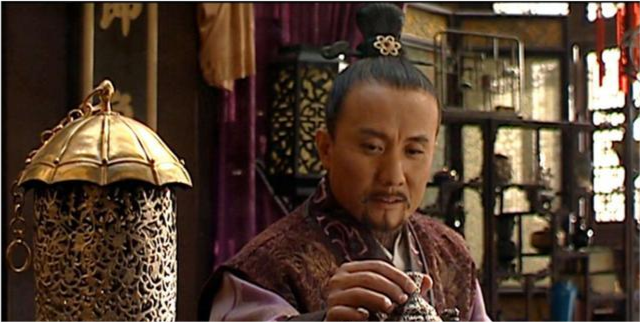 但是严世蕃胆子很大,敢向嘉靖帝的准太子裕王朱载坖