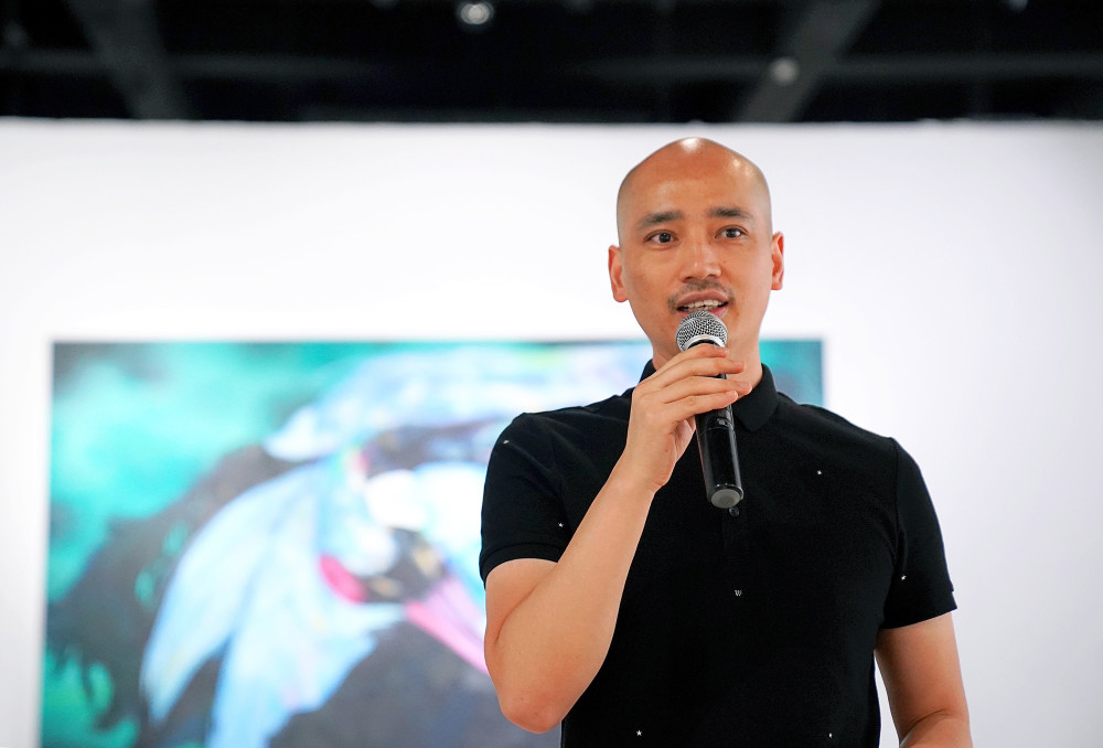 皇后的姑娘曹卫国个展在成都红美术馆开幕