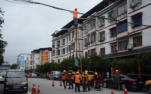 图集|泸县地震后的福集镇_腾讯新闻