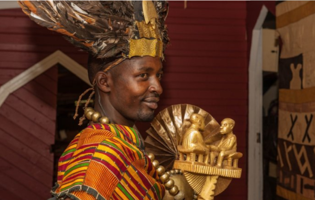 非洲第一个华人酋长胡介国有私人武装曾舍命救下中国外交官