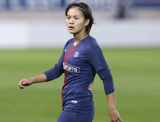 中国女梅西王霜梅开二度击败韩国队带领中国女足冲进奥运