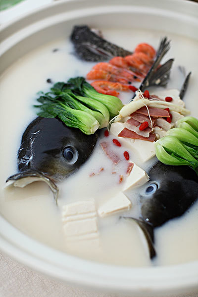 祛風祛溼喝美味天麻川芎魚頭湯