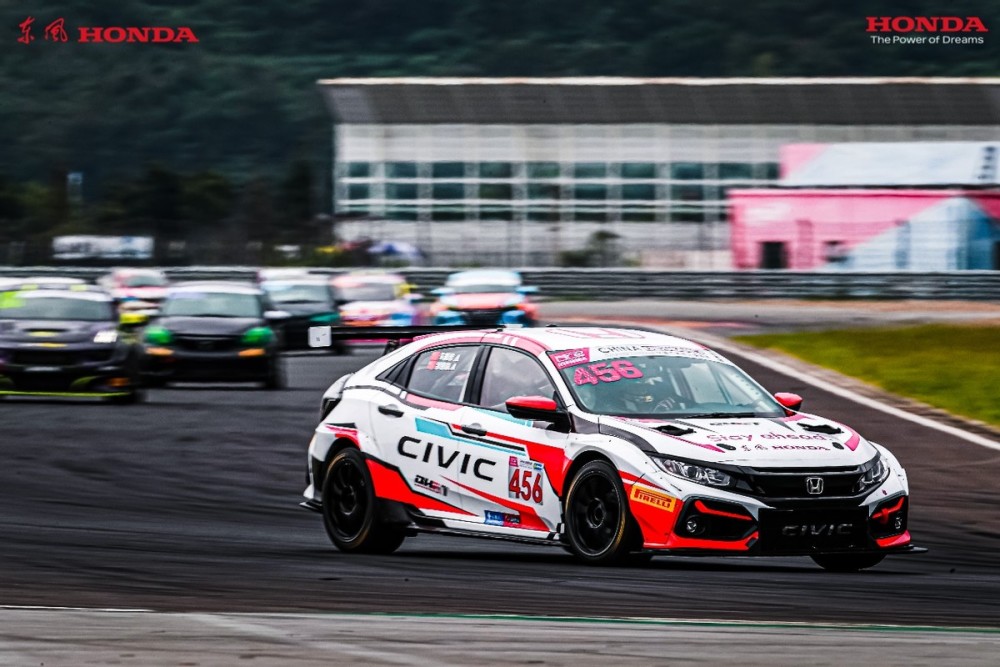 锋芒毕露思域再征宁波赛道蝉联cec厂商杯冠军