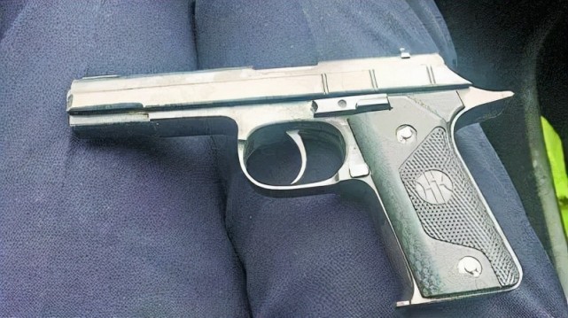 武汉枪击案:不得不问,在中国,这枪从哪冒来的?