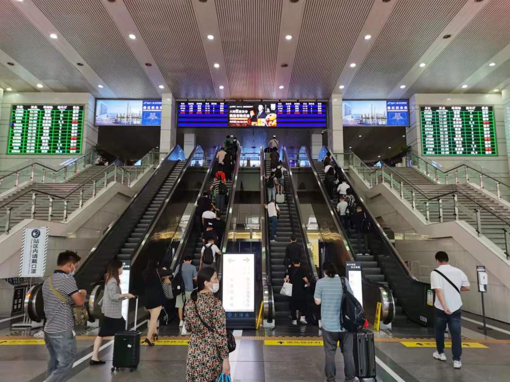 上海南站内部图片
