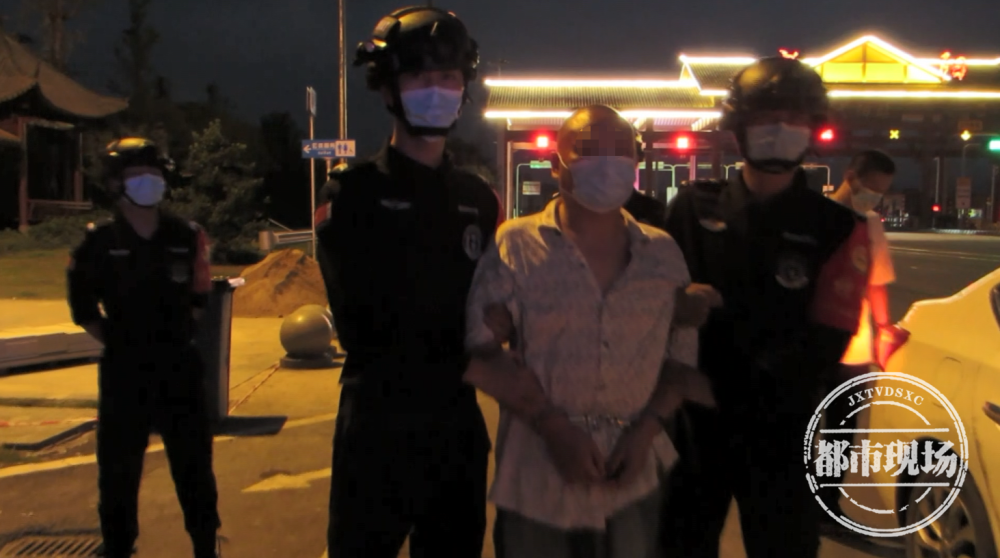 上饶：男子持刀砍人致死后，隐姓埋名逃往广东，20年后终落网_腾讯新闻