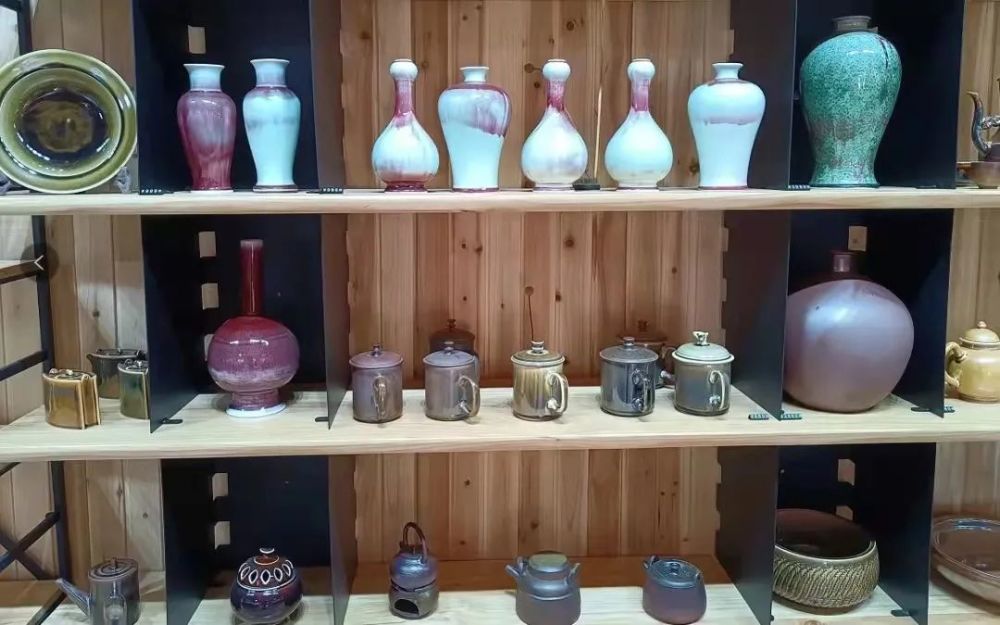 程文文|痘姆古陶的暖色调