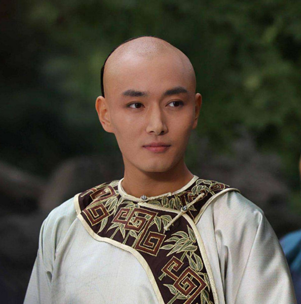 甄嬛传中果亲王绿了哥哥雍正现实中关系拍案叫绝
